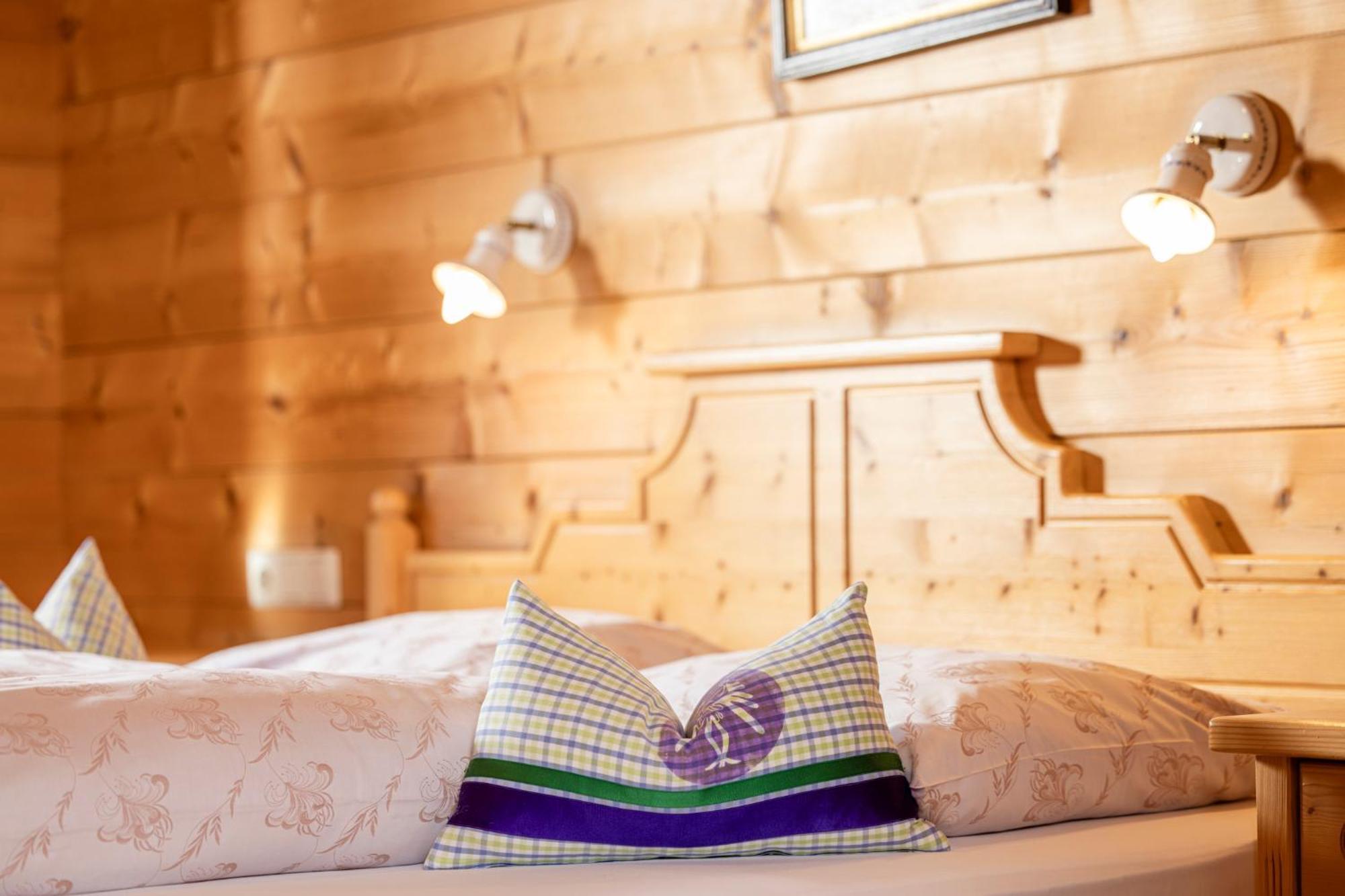 Family Lodge Maximilian Тукс Екстер'єр фото