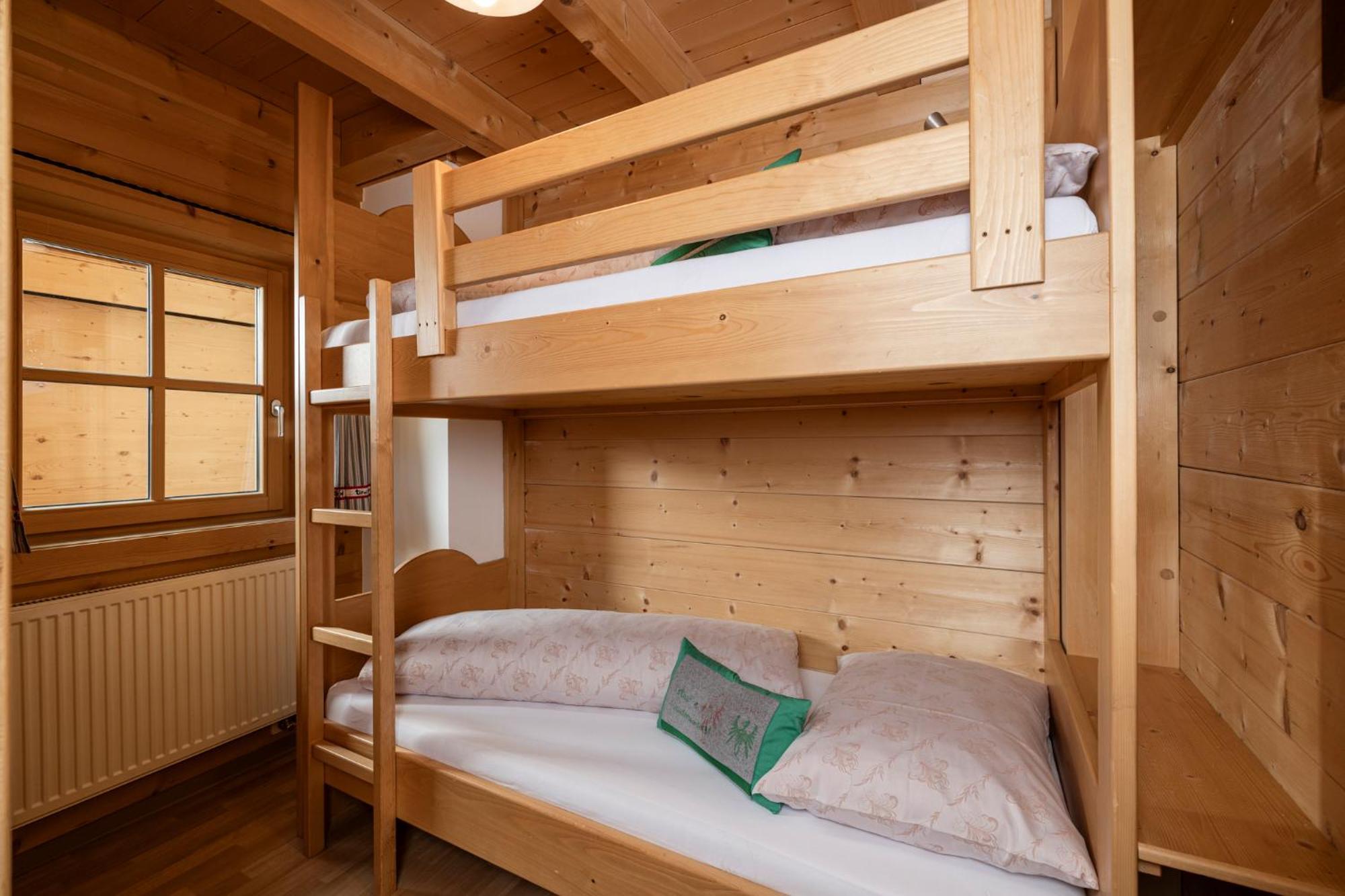 Family Lodge Maximilian Тукс Екстер'єр фото