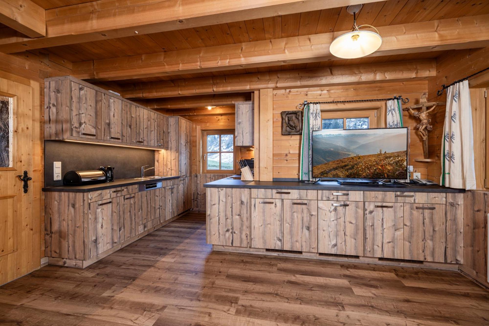 Family Lodge Maximilian Тукс Екстер'єр фото