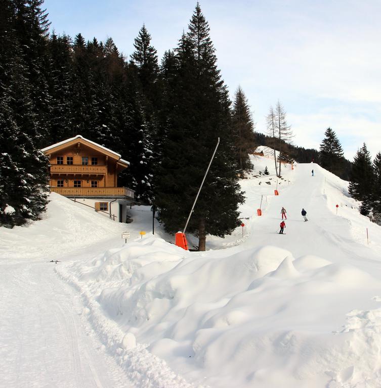 Family Lodge Maximilian Тукс Екстер'єр фото